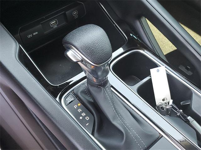 Photo of 2023 Everlasting Silver Kia Telluride