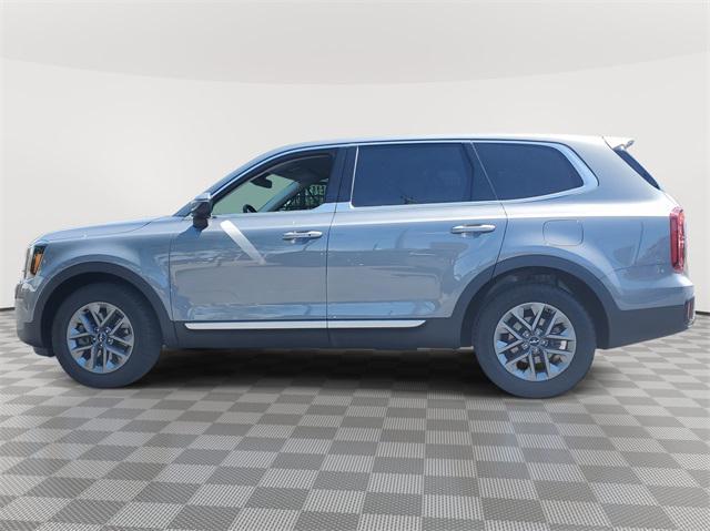 Photo of 2023 Everlasting Silver Kia Telluride