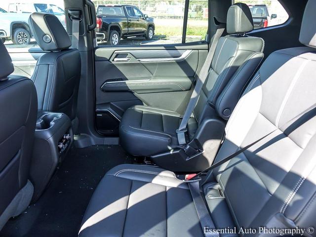 Photo of 2026 Summit White GMC Acadia