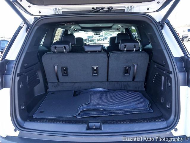Photo of 2026 Summit White GMC Acadia