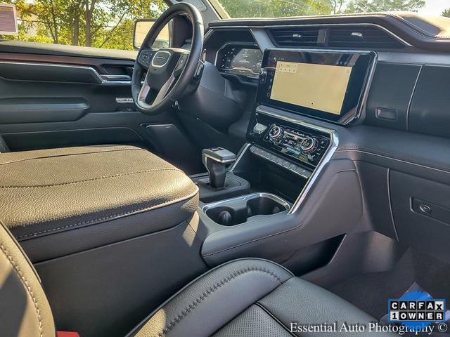 Photo of 2024 Onyx Black GMC Sierra 1500