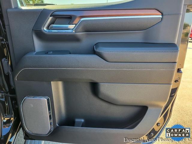 Photo of 2024 Onyx Black GMC Sierra 1500