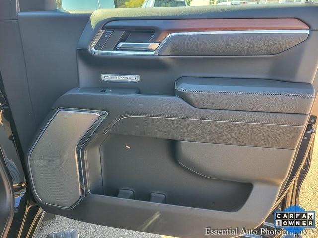 Photo of 2024 Onyx Black GMC Sierra 1500