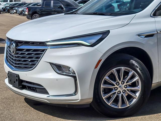 Photo of 2024 Summit White Buick Enclave
