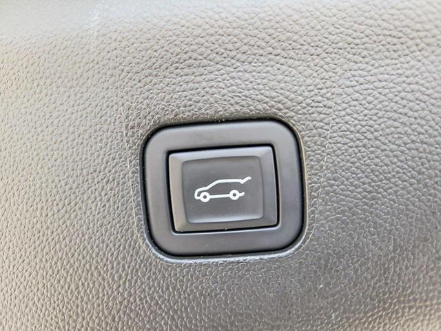 Photo of 2024 Summit White Buick Enclave