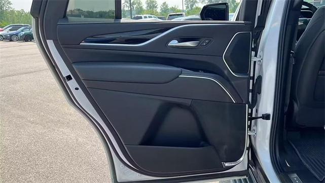 Photo of 2024 Crystal White Tricoat Cadillac Escalade