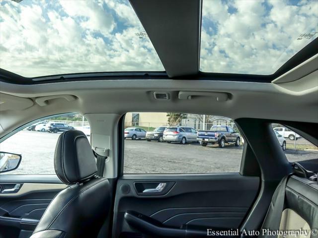 Photo of 2021 Carbonized Gray Metallic Ford Escape