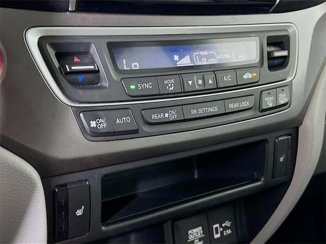 Photo of 2021 Obsidian Blue Pearl Honda Pilot