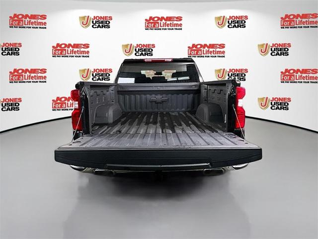 Photo of 2023 Black Chevrolet Silverado 1500