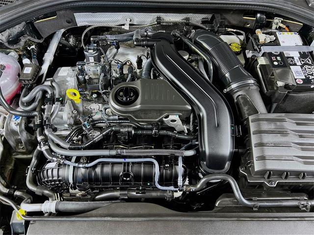 Photo of 2024 Deep Black Pearl Effect Volkswagen Jetta