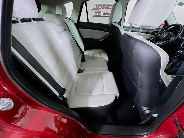 Photo of 2016 Soul Red Metallic Mazda CX-5