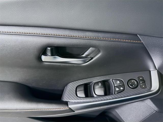 Photo of 2022 Black Nissan Sentra