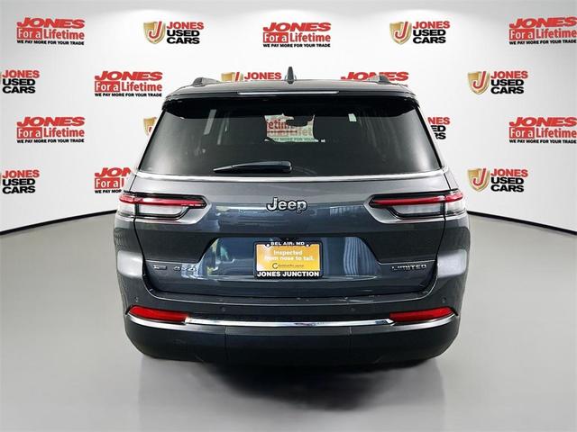 Photo of 2022 Metallic Jeep Grand Cherokee L
