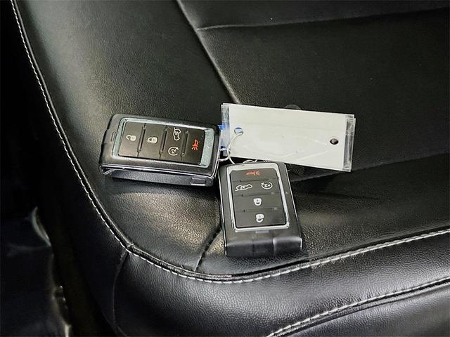 Photo of 2022 Metallic Jeep Grand Cherokee L