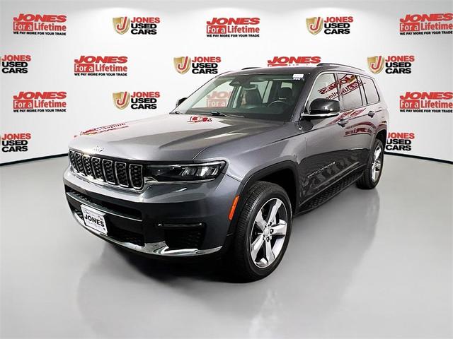 Photo of 2022 Metallic Jeep Grand Cherokee L