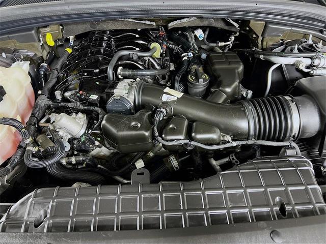 Photo of 2022 Metallic Jeep Grand Cherokee L