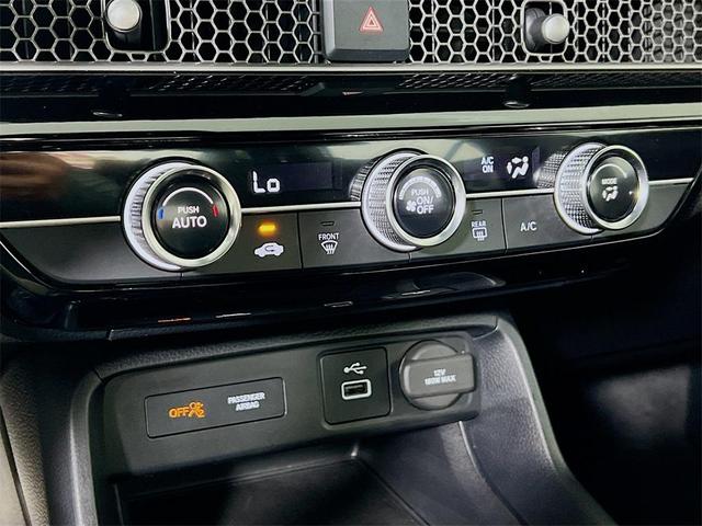 Photo of 2023 Gray Honda Civic