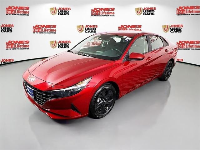 Photo of 2023 Red Hyundai ELANTRA