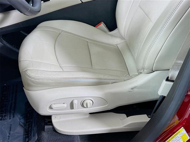 Photo of 2018 Red Quartz Tintcoat Buick Enclave