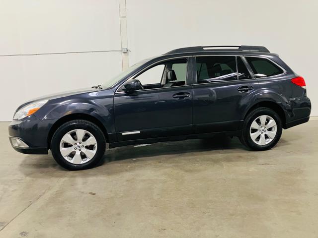 Photo of 2012 Charcoal Subaru Outback