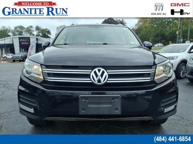 Photo of 2017 Deep Black Pearl Volkswagen Tiguan