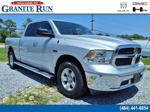 Photo of 2018 Bright Silver Metallic Clearcoat RAM 1500