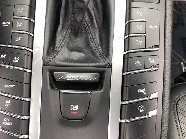 Photo of 2021 Volcano Grey Metallic Porsche Macan