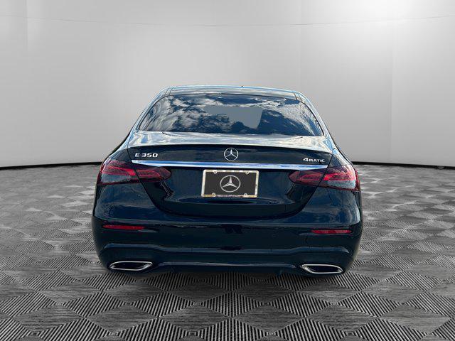 Photo of 2022 Black Mercedes-Benz E-Class