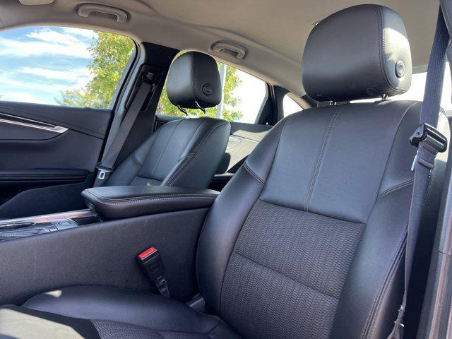 Photo of 2019 Silver Ice Metallic Chevrolet Impala