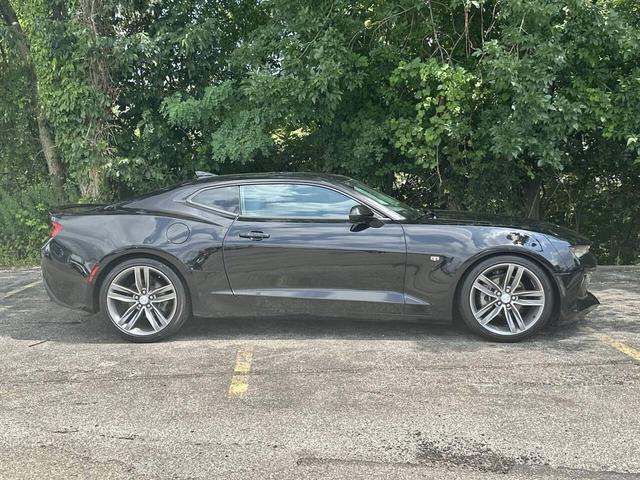 Photo of 2016 Mosaic Black Metallic Chevrolet Camaro
