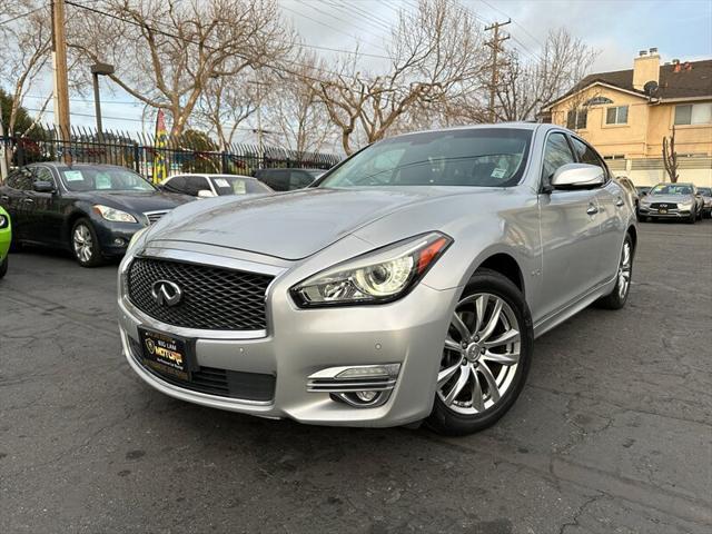 2015 Infiniti Q70H