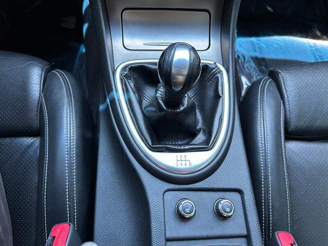 Photo of 2011 Moonlight White INFINITI G37