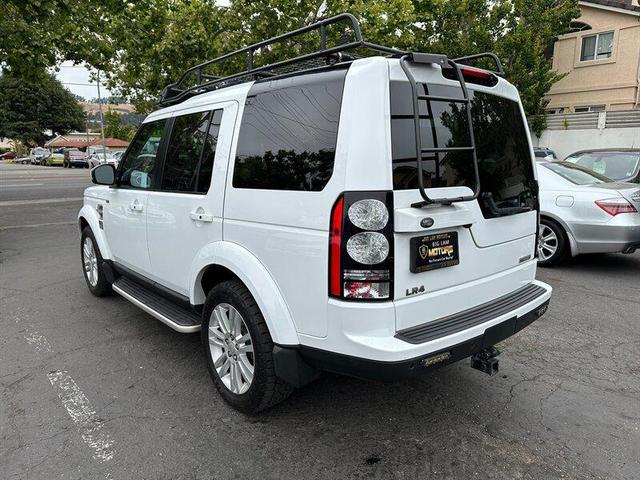 Photo of 2015 Fuji White Land Rover LR4