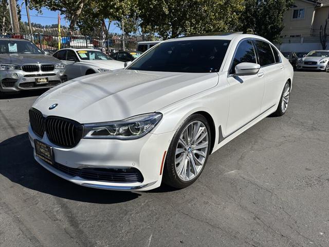 2016 BMW 750