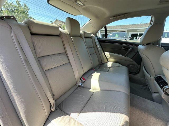 Photo of 2010 Silver Jade Metallic Acura RL