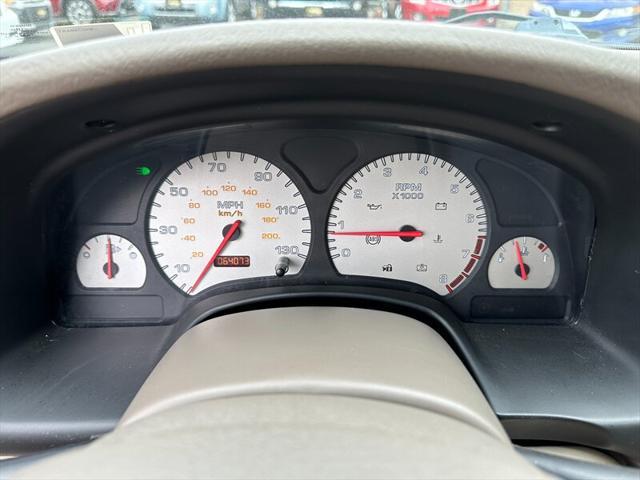 Photo of 2005 Ice Blue Saturn L