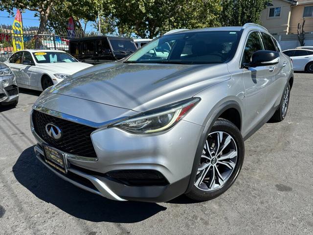 2017 Infiniti QX30