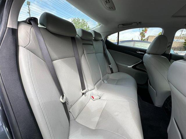 Photo of 2007 Breakwater Blue Metallic Lexus IS 250