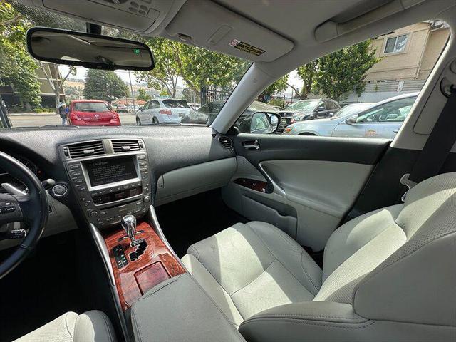 Photo of 2007 Breakwater Blue Metallic Lexus IS 250