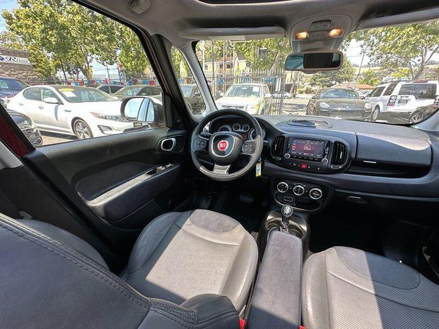Photo of 2016 Rosso Perla (Deep Lava Red Pearl) FIAT 500L