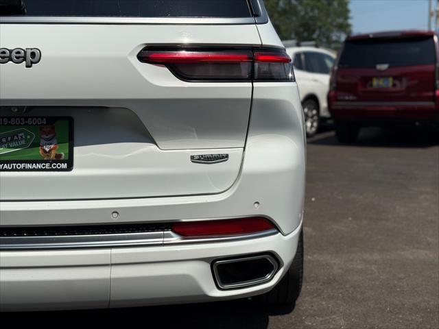 Photo of 2022 Bright White Clearcoat Jeep Grand Cherokee L
