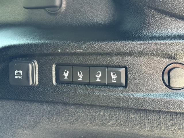 Photo of 2022 Bright White Clearcoat Jeep Grand Cherokee L