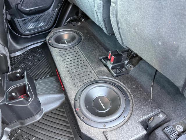 Photo of 2021 Black Clearcoat Jeep Gladiator