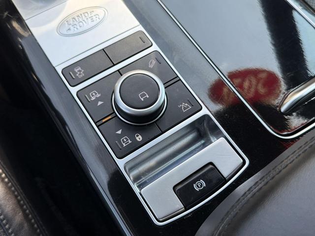 Photo of 2020 SILVER Land Rover Range Rover