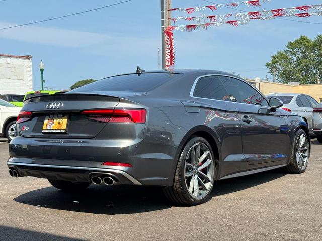 Photo of 2018 Daytona Gray Pearl Effect Audi S5