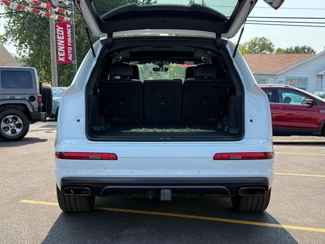 Photo of 2019 WHITE Audi Q7