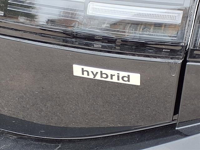 Photo of 2025 Black Hyundai SONATA Hybrid