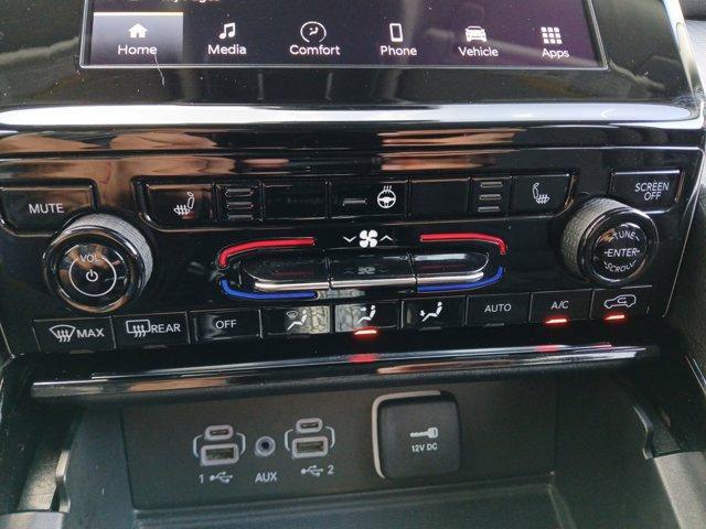 Photo of 2023 Silver Zynith Jeep Grand Cherokee L