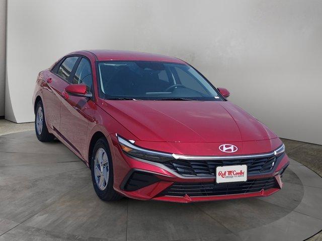 Photo of 2025 Red Hyundai ELANTRA