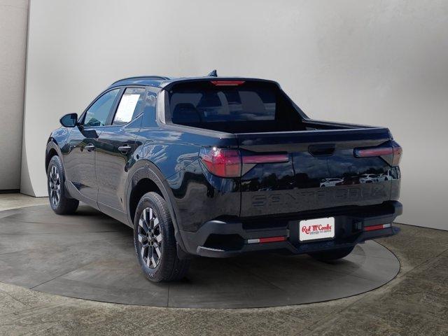 Photo of 2025 Phantom Black Hyundai SANTA CRUZ